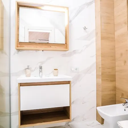Oasis Karpat 3*