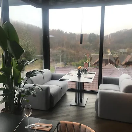 Otel Oasis Karpat Polyana (Transcarpathia)