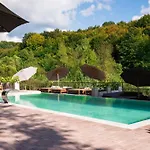 Oasis Karpat 3*