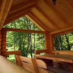 Отель Oasis Karpat 3*