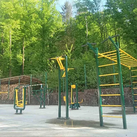 Oasis Karpat Отель Поляна