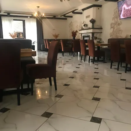 Отель Oasis Karpat