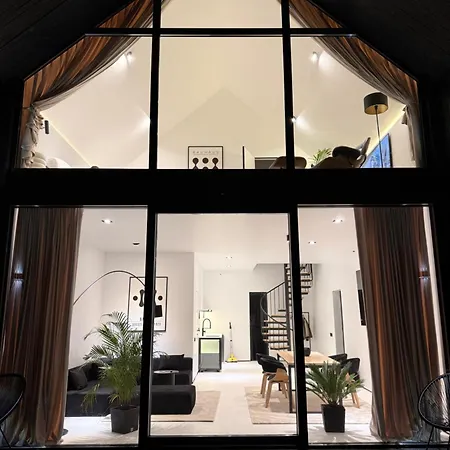 Oasis Karpat ホテル