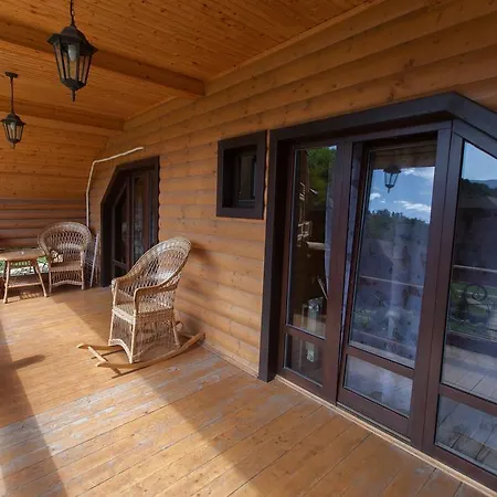 Oasis Karpat Отель